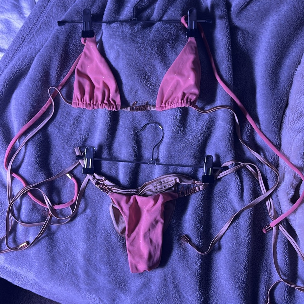 Bikini Crush scrunch bikini: rose gold/ nude
Size small EUC